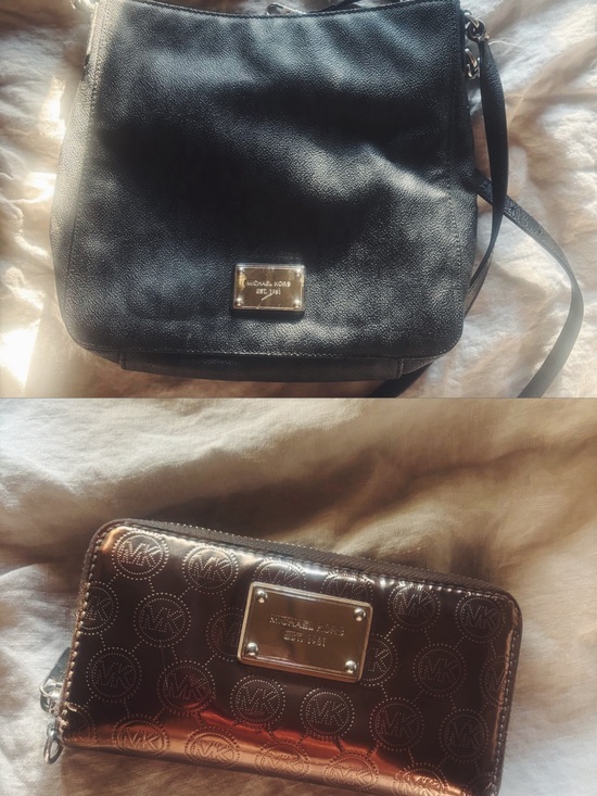 Michael Kors Handbags - Michael Kors Black Crossbody Bag with Rose Gold MK Zip Wallet